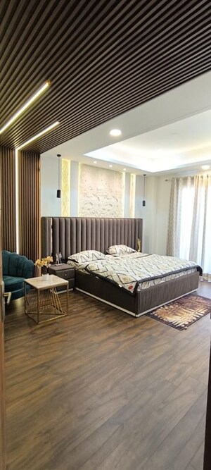 Bedroom in 3 BHK Builder Floor at BPTP Green Oaks, Sector 70a – for Sale