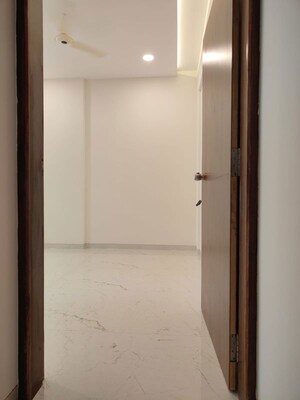 Room in 1 BHK Apartment at Vishnu Nagar – for Sale