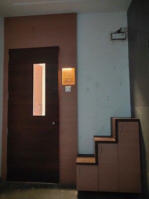  1 BHK Apartment at Vishnu Nagar – for Sale