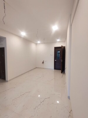 Room in 1 BHK Apartment at Vishnu Nagar – for Sale
