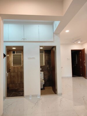  1 BHK Apartment at Vishnu Nagar – for Sale