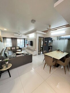 3 BHK Apartment For Rent in Juhu