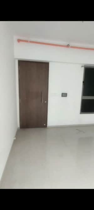 Room in 2 BHK Apartment at Kalpataru Immensa E, Kolshet Road – for Rent