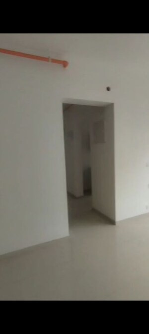 Room in 2 BHK Apartment at Kalpataru Immensa E, Kolshet Road – for Rent