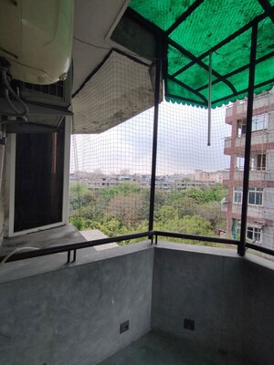 Room in 4 BHK Apartment at Sector 22 Dwarka – for Sale
