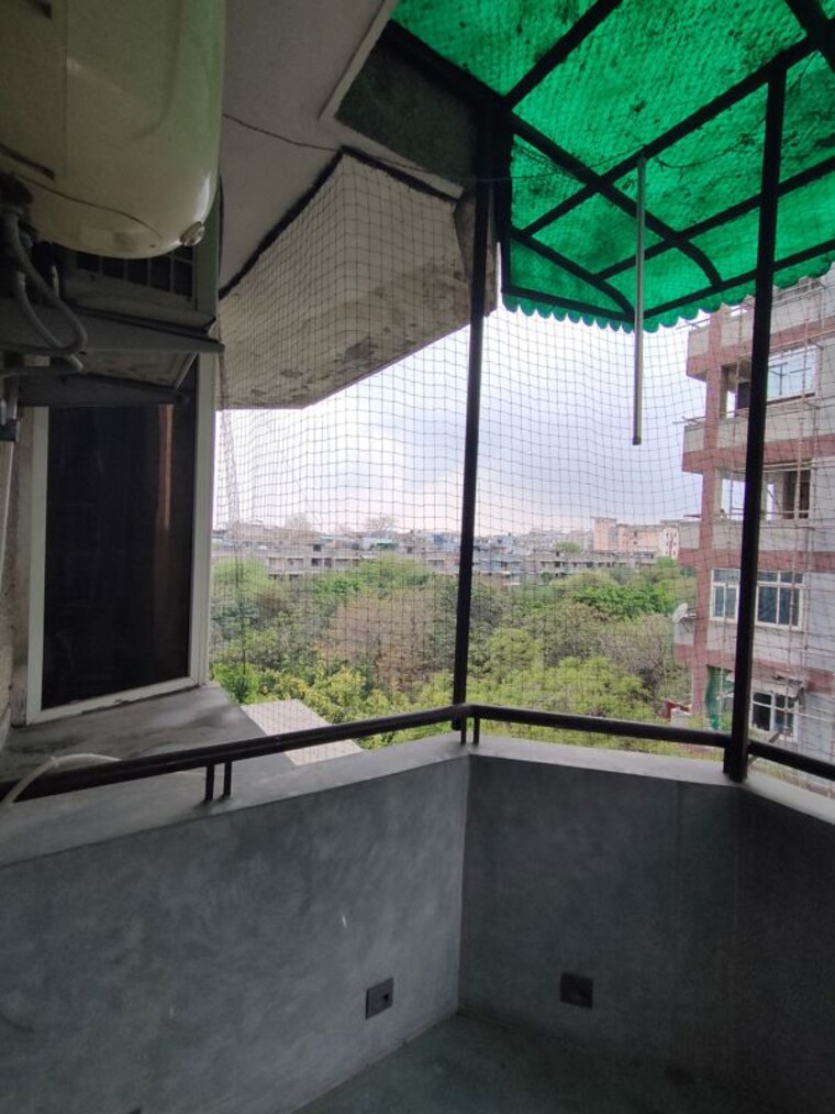 Room, sector 22 dwarka 4 Bedroom 2200 Sq.Ft. Apartment In Sector 22 Dwarka Delhi 10164120