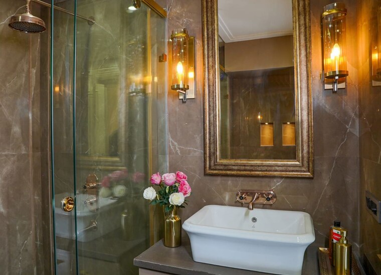 Bathroom, panchkula urban estate 3 Bedroom 270 Sq.Yd. Apartment In Panchkula Urban Estate Panchkula 10064757