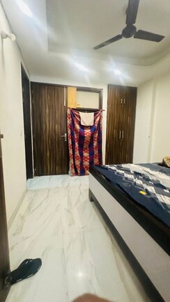 1 BHK + Study Room Builder Floor For Rent in Saket