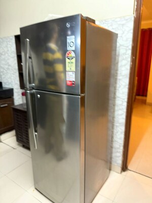 Furnished Amenities in 4 BHK Apartment at Army Sispal Vihar, Sector 49 – for Rent