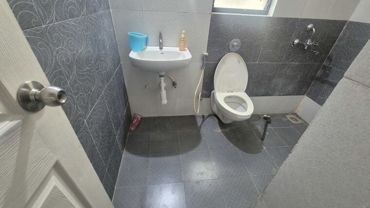 Bathroom, kolte-patil-margosa-heights 2 Bedroom 1015 Sq.Ft. Apartment In Mohammadwadi Pune 10164154