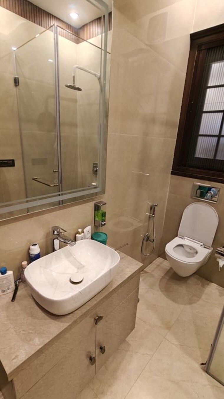 Bathroom, malviya nagar 3 Bedroom 2000 Sq.Ft. Builder Floor In Malviya Nagar Delhi 10164155