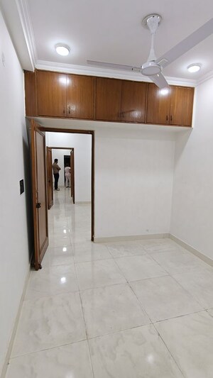 Room in 2 BHK Builder Floor at Malviya Nagar – for Sale