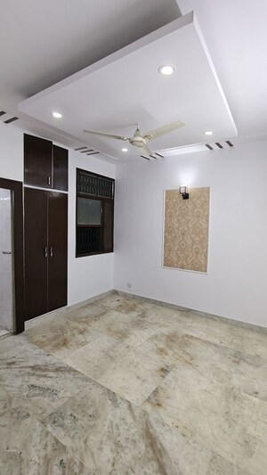 Room in 2 BHK Builder Floor at Malviya Nagar – for Sale