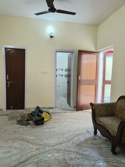 2 BHK + Pooja Room Builder Floor For Rent in RWA Apartments Sector 26