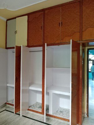  2 BHK Builder Floor at Sector 18 – for Rent