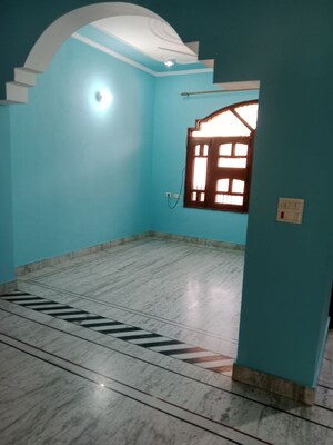 Bedroom in 2 BHK Builder Floor at Sector 18 – for Rent