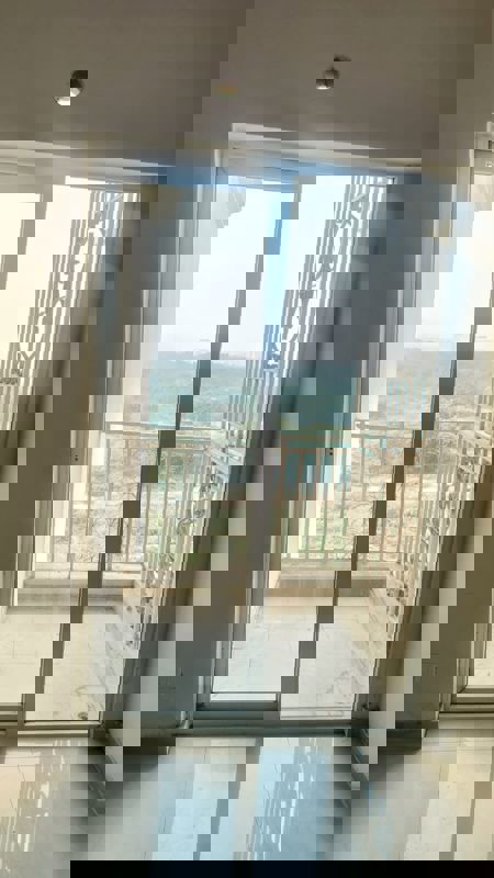 2 BHK 850 Sq.Ft. Apartment in Mahagun Mantra II