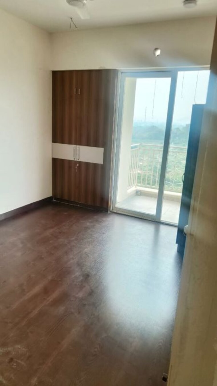 Room, mahagun-mantra-ii 2 Bedroom 850 Sq.Ft. Apartment In Sector 10 Greater Noida Greater Noida 10164197