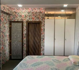 Bedroom in 3 BHK Apartment at Hazratganj – for Rent