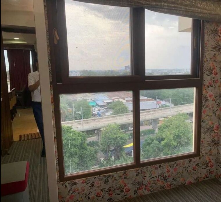 Room, hazratganj 3 Bedroom 1801 Sq.Ft. Apartment In Hazratganj Lucknow 10164200