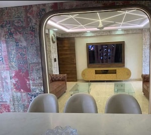 Living Room in 3 BHK Apartment at Hazratganj – for Rent