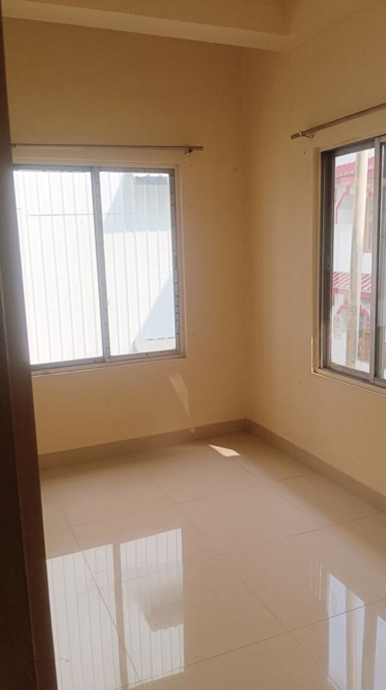 Room, six mile 1 Bedroom 500 Sq.Ft. Villa In Six Mile Guwahati 10083009