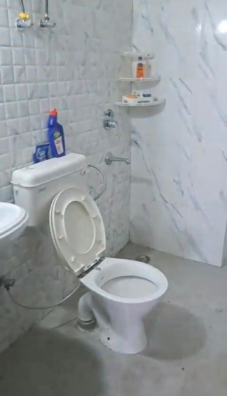 Bathroom, techman-moti-residency 1.5 Bedroom 656 Sq.Ft. Apartment In Raj Nagar Extension Ghaziabad 10164219