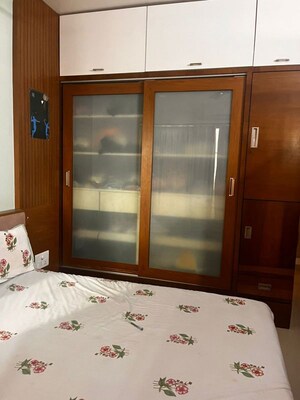 Room in 2 BHK Apartment at Lokhandwala Spring Grove, Kandivali East – for Sale