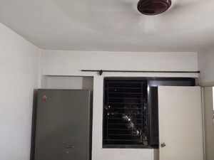 Furnished Amenities in 1 BHK Apartment at Dreams Aakruti, Hadapsar – for Rent