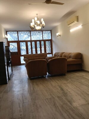 Living Room in 3 BHK Builder Floor at Pamposh Enclave – for Rent