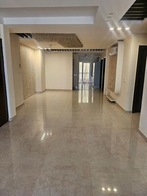 Room in 2 BHK Builder Floor at Sector 45 – for Rent