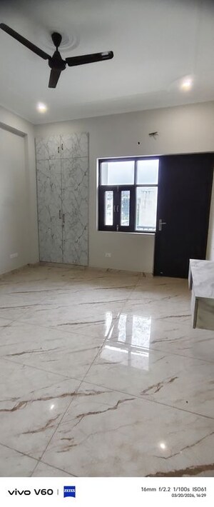 Room in 4 BHK Independent House at RWA Apartments Sector 116, Sector 116 – for Rent