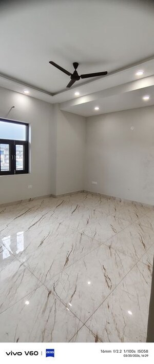 Room in 4 BHK Independent House at RWA Apartments Sector 116, Sector 116 – for Rent