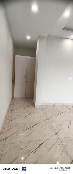 Room in 4 BHK Independent House at RWA Apartments Sector 116, Sector 116 – for Rent