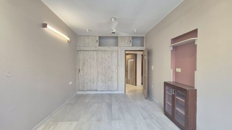 Room, vasant kunj 3 Bedroom 1700 Sq.Ft. Apartment In Vasant Kunj Delhi 10164315