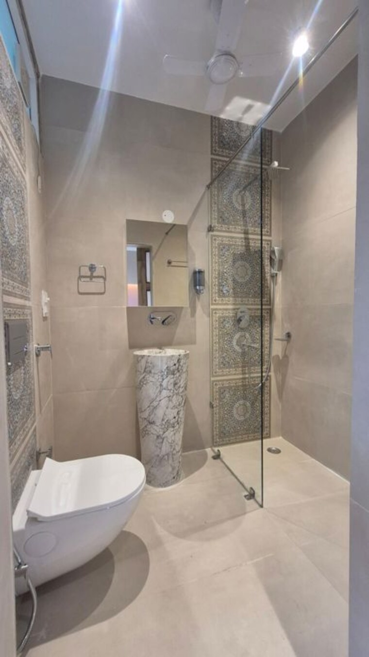 Bathroom, vasant kunj 3 Bedroom 1700 Sq.Ft. Apartment In Vasant Kunj Delhi 10164315