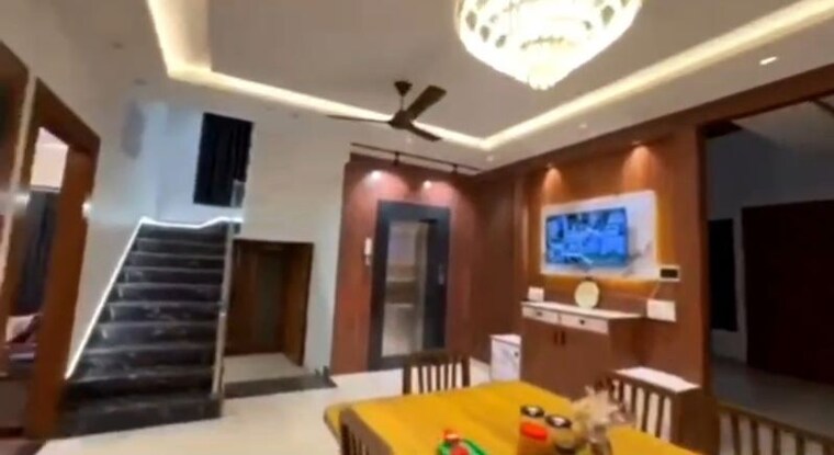 Room, wave-city 6+ Bedroom 362 Sq.Yd. Villa In Wave City Ghaziabad 10164326