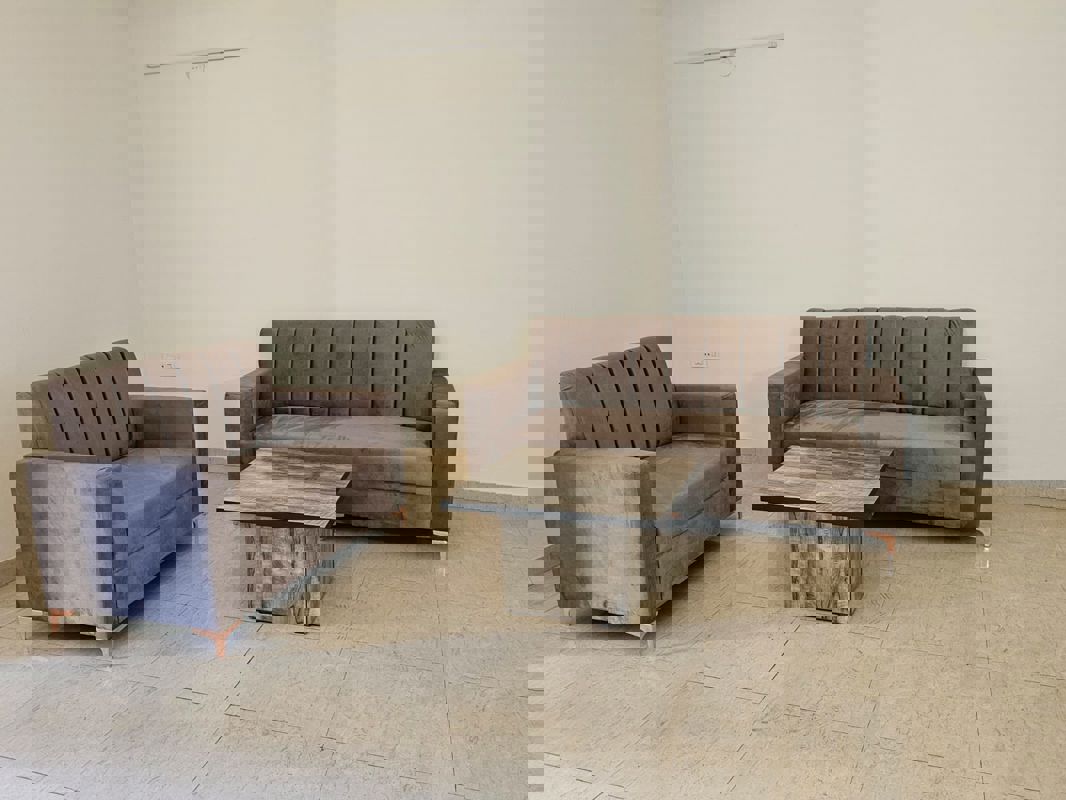 3 BHK + Extra Room,Basement 192 Sq.Ft. Apartment in Vipul World Floors