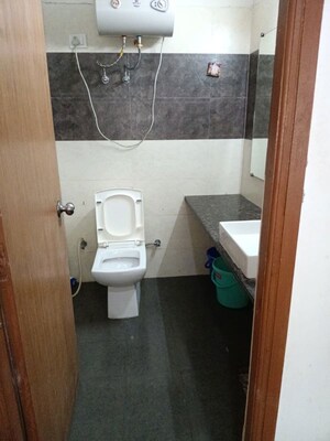 Bathroom in 1 BHK Apartment at Paramount Golfforeste, Zeta I Greater Noida – for Rent