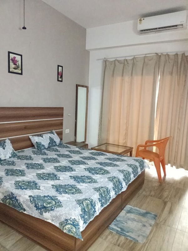 1 BHK 435 Sq.Ft. Apartment in Paramount Golfforeste