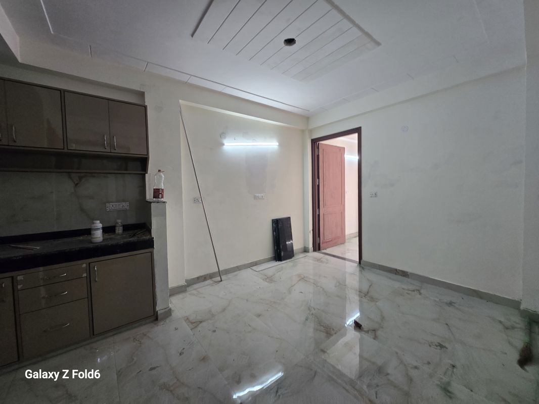 1 Rk+ Servant Room Builder Floor For Rent in Chattarpur