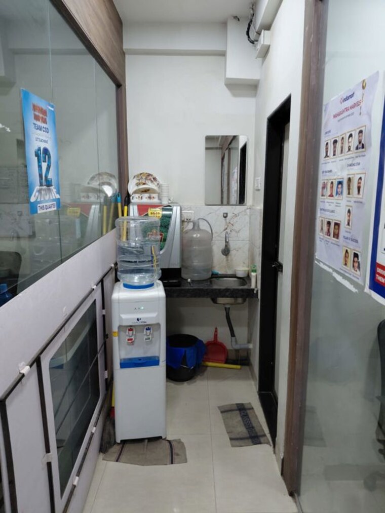 Team Area, gajra-g-square-business-park Commercial Office Space 1050 Sq.Ft. In Vashi Sector 30a Navi Mumbai 10164362