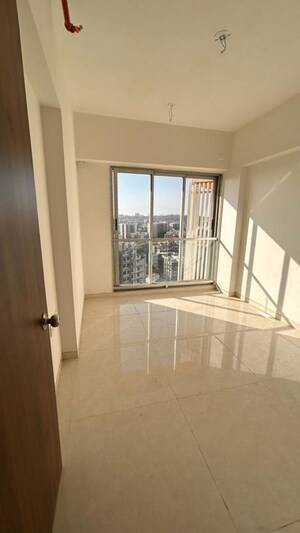 Room in 2 BHK Apartment at Naman Premier, Andheri East – for Rent