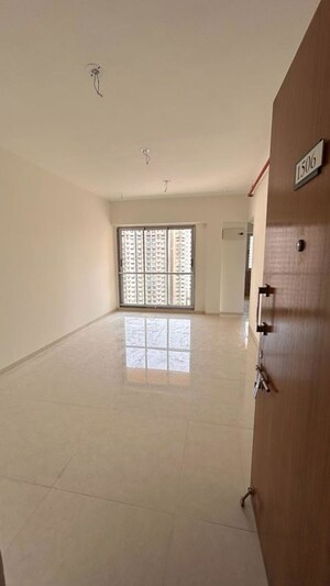 Room in 2 BHK Apartment at Naman Premier, Andheri East – for Rent