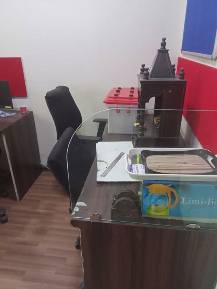 undefined, sector 4 Commercial Office Space 800 Sq.Ft. In Sector 4 Noida 10164380