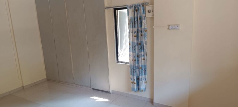 Room, garden-view-society 1 Bedroom 540 Sq.Ft. Apartment In Sion East Mumbai 10164386