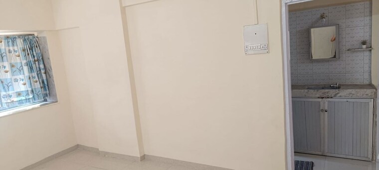 Room, garden-view-society 1 Bedroom 540 Sq.Ft. Apartment In Sion East Mumbai 10164386