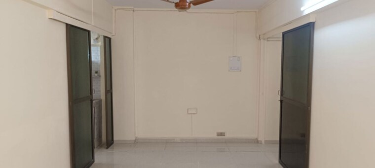 Room, garden-view-society 1 Bedroom 540 Sq.Ft. Apartment In Sion East Mumbai 10164386