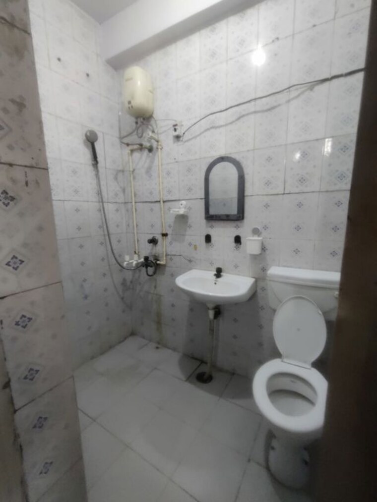 Master Bedroom, rwa-apartments-sector-30 2 Bedroom 1680 Sq.Ft. Independent House In Sector 30 Noida 10164388