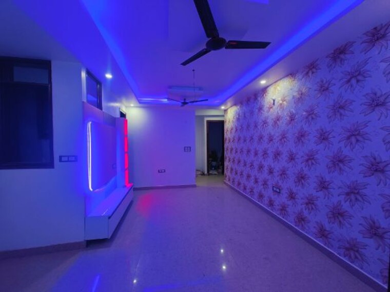 Living Room, sector 73 2 Bedroom 1050 Sq.Ft. Builder Floor In Sector 73 Noida 10164442
